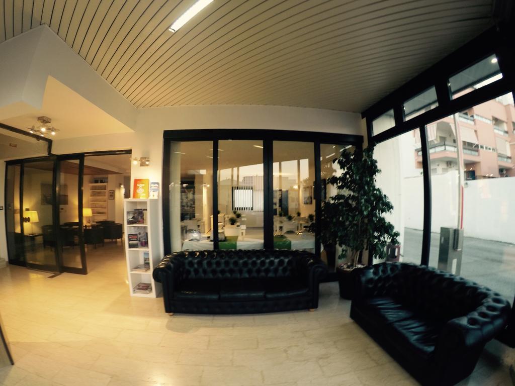 Hotel Riviera Μπάρι Εξωτερικό φωτογραφία
