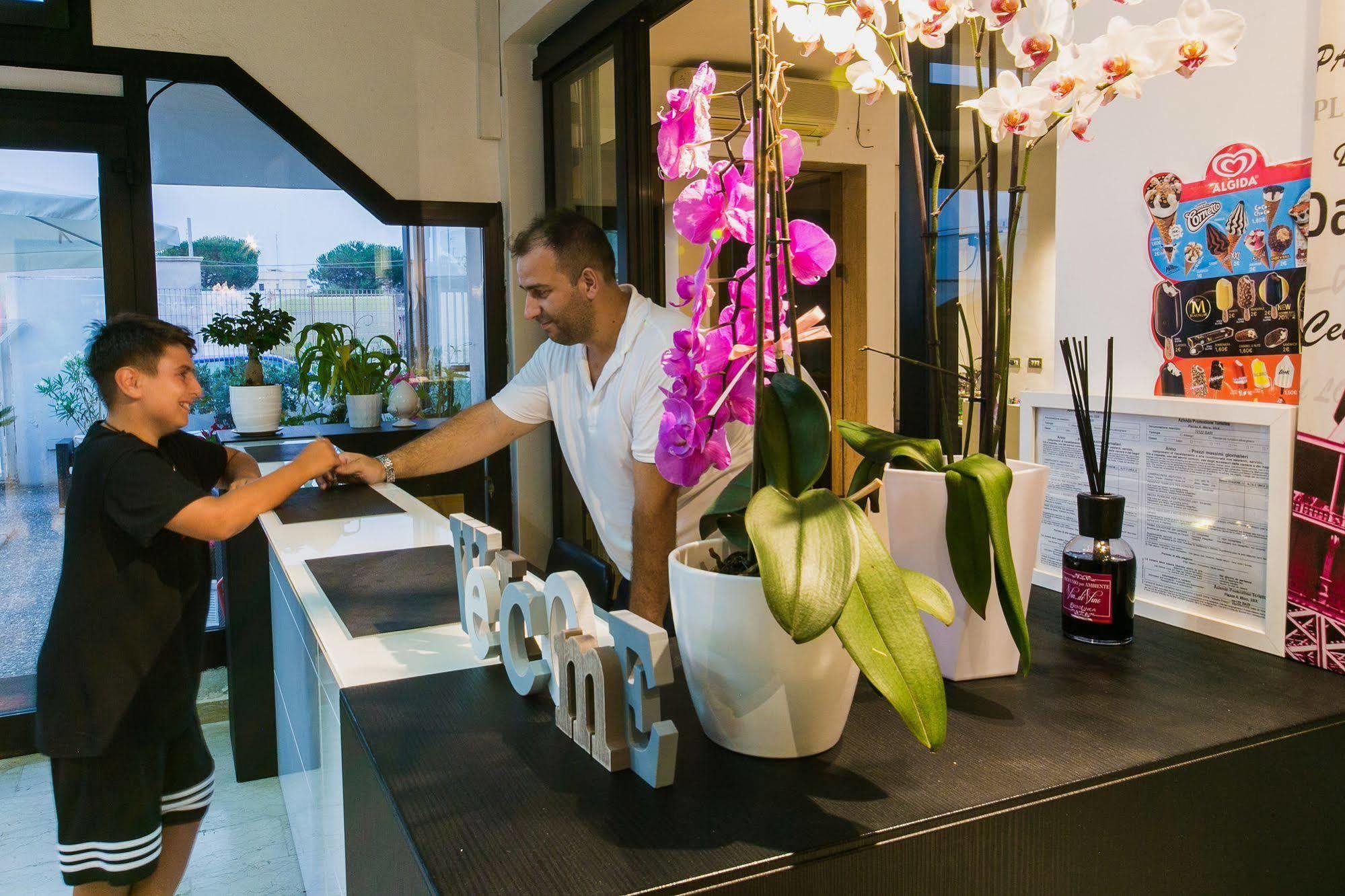 Hotel Riviera Μπάρι Εξωτερικό φωτογραφία