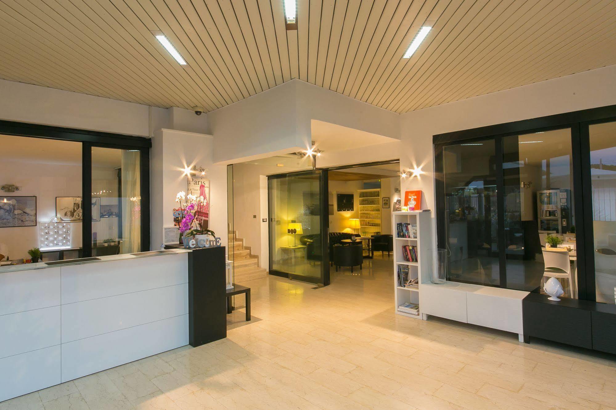 Hotel Riviera Μπάρι Εξωτερικό φωτογραφία