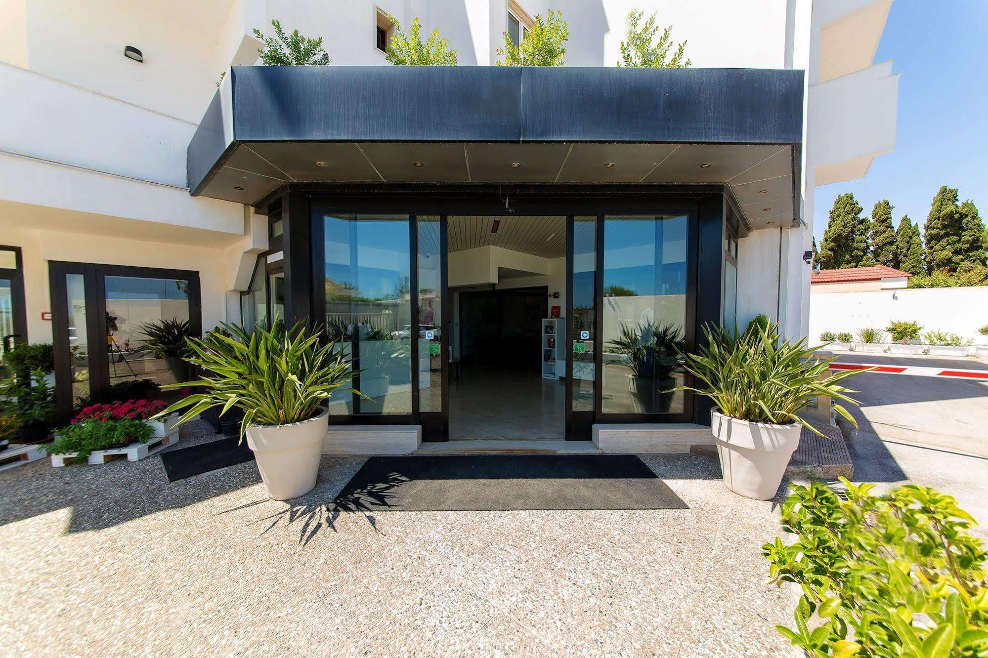 Hotel Riviera Μπάρι Εξωτερικό φωτογραφία
