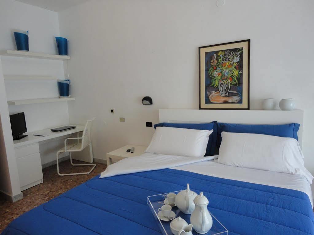 Hotel Riviera Μπάρι Εξωτερικό φωτογραφία